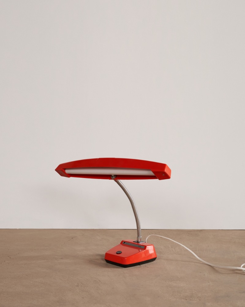 pierlite red gooseneck desk lamp